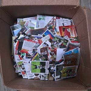 Mixed sports card lot 100 cards